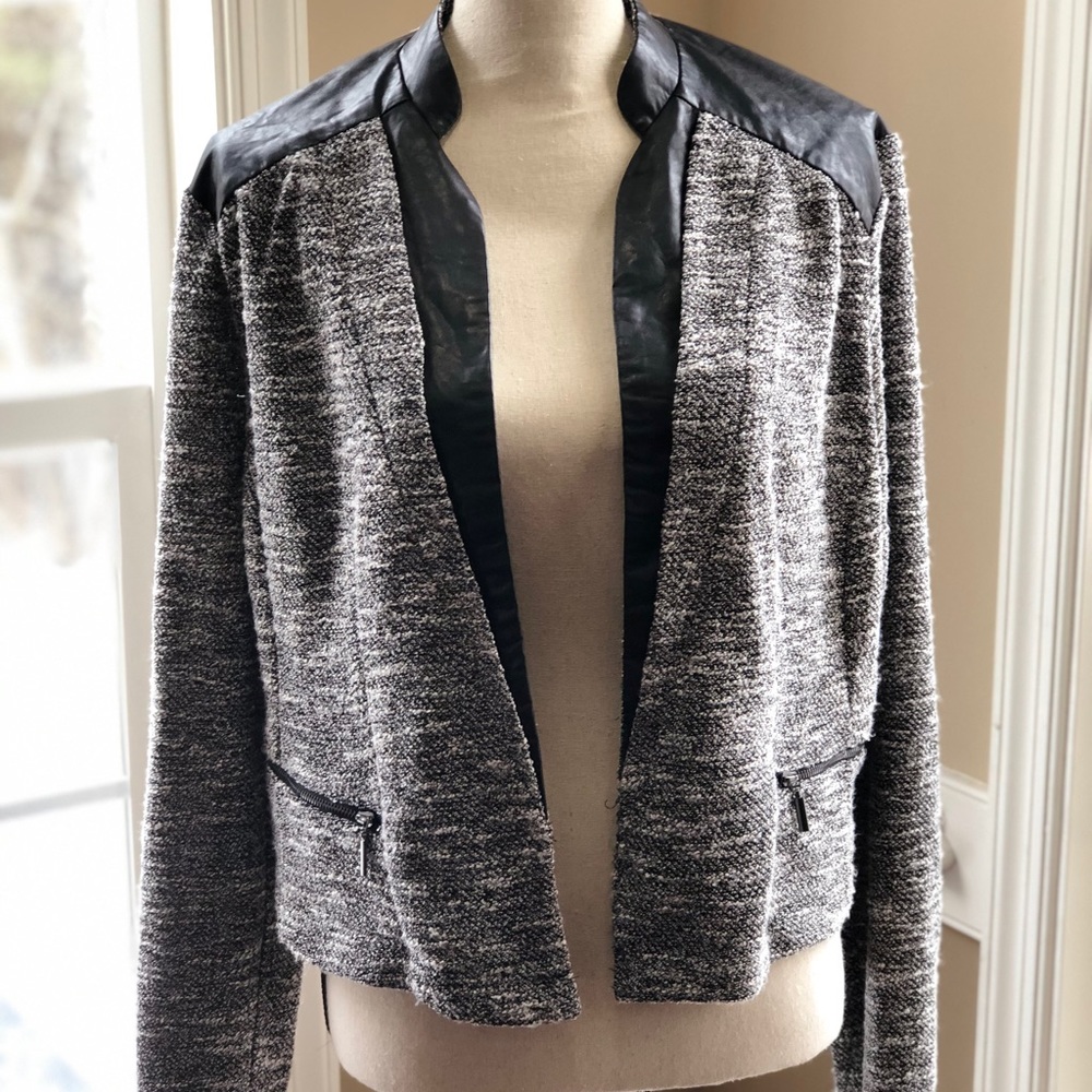 NWT Mosssimo Black Jacket w/ Leather detail